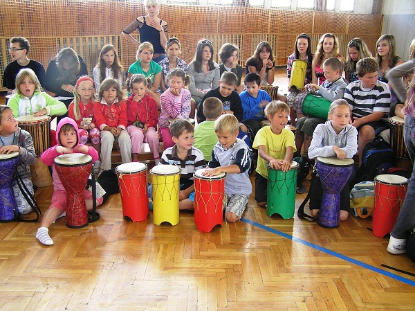 Společné bubnování