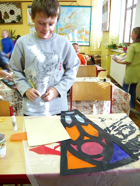 Žáci 5. třídy při práci