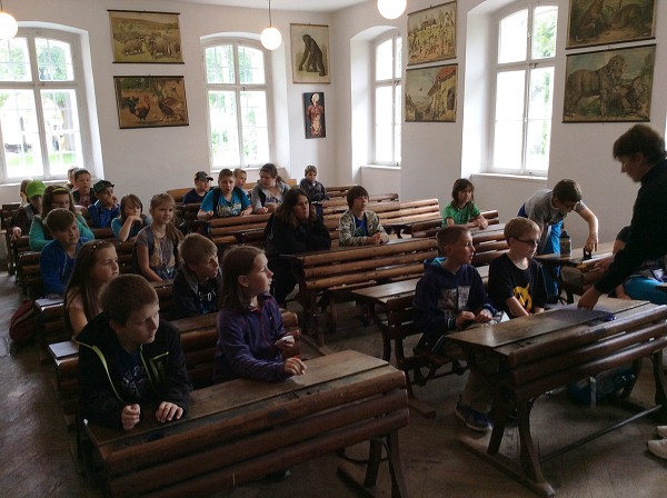 Výlet 3. a 4. třídy do Zubrnic