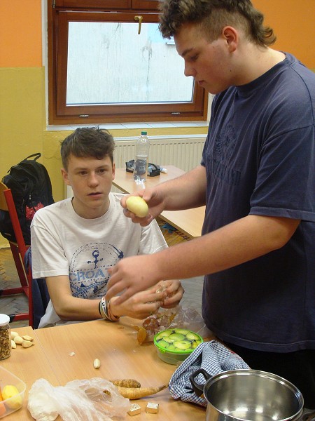 Příprava bramborové polévky