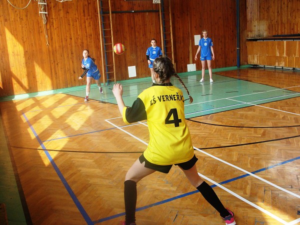 Velikonoční turnaj ve vybíjené