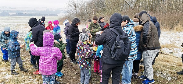 Sázení stromů (1., 5. a 9. třída)