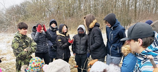 Sázení stromů (1., 5. a 9. třída)