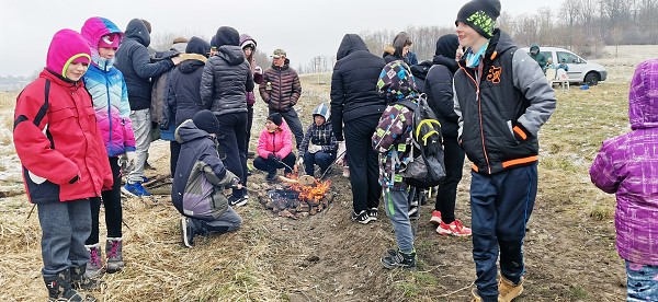 Sázení stromů (1., 5. a 9. třída)