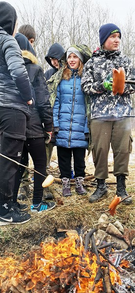 Sázení stromů (1., 5. a 9. třída)