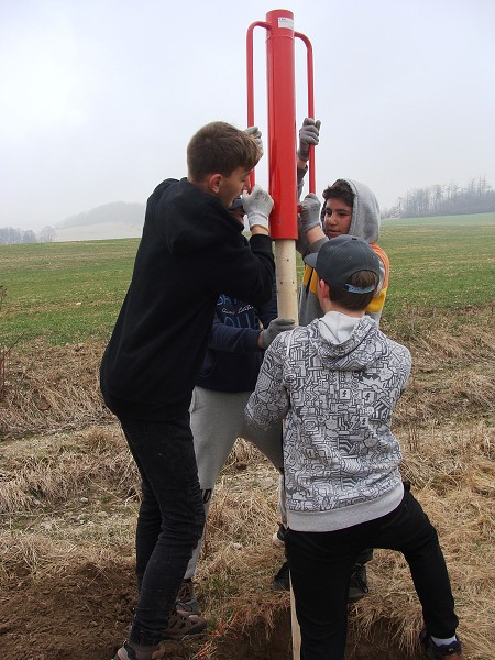 Sázení stromů (3. a 7. třída)