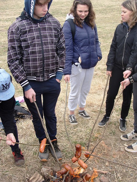 Sázení stromů (3. a 7. třída)