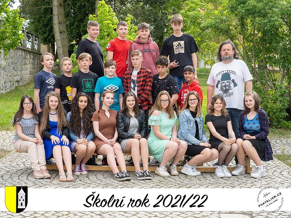Třídy a pedagogický sbor
