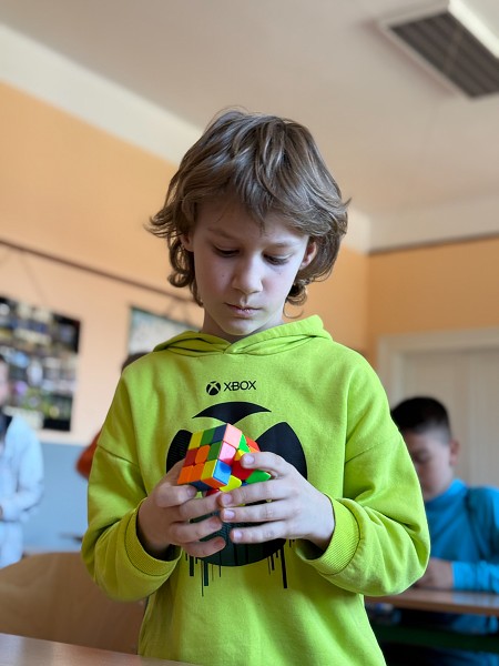 Turnaj ve skládání Rubikovy kostky