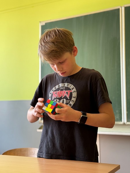 Turnaj ve skládání Rubikovy kostky