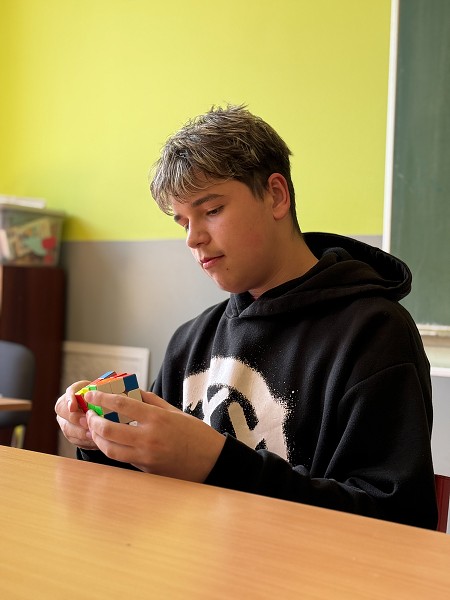 Turnaj ve skládání Rubikovy kostky