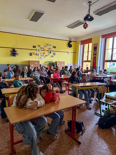 Skyworker - beseda o dronech