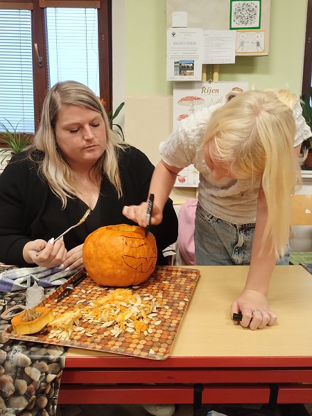 Dýňodlabání na 1. stupni