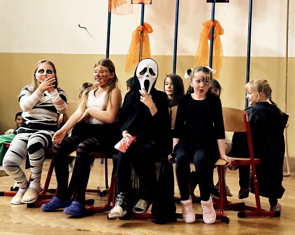 Halloweenský večírek