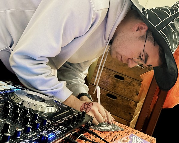 Halloweenský večírek