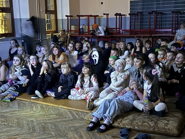 Halloweenský večírek