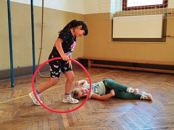 Netradiční vybíjená