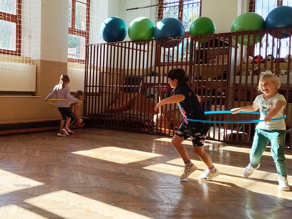 Netradiční vybíjená