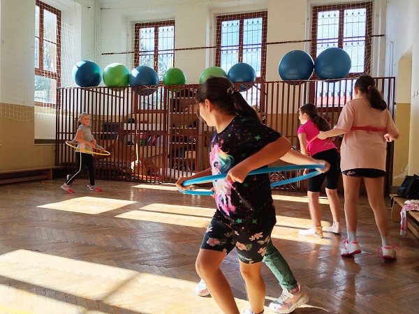 Netradiční vybíjená