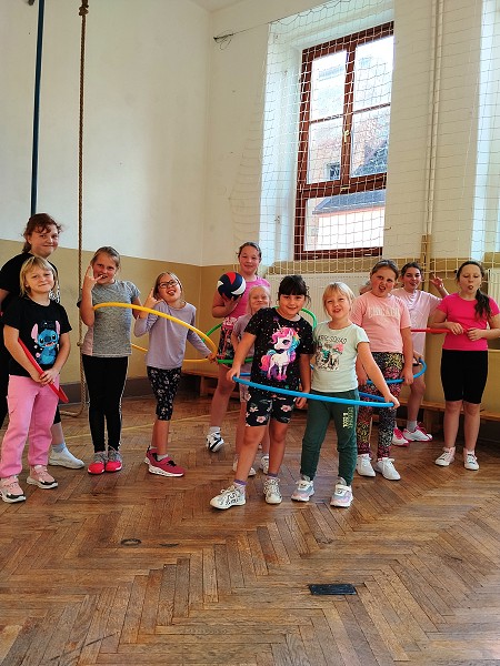 Netradiční vybíjená