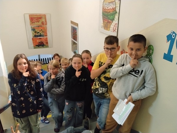 Páťáci vysílají šifrovaný vzkaz